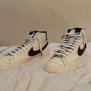 Nike Blazer Mid 77